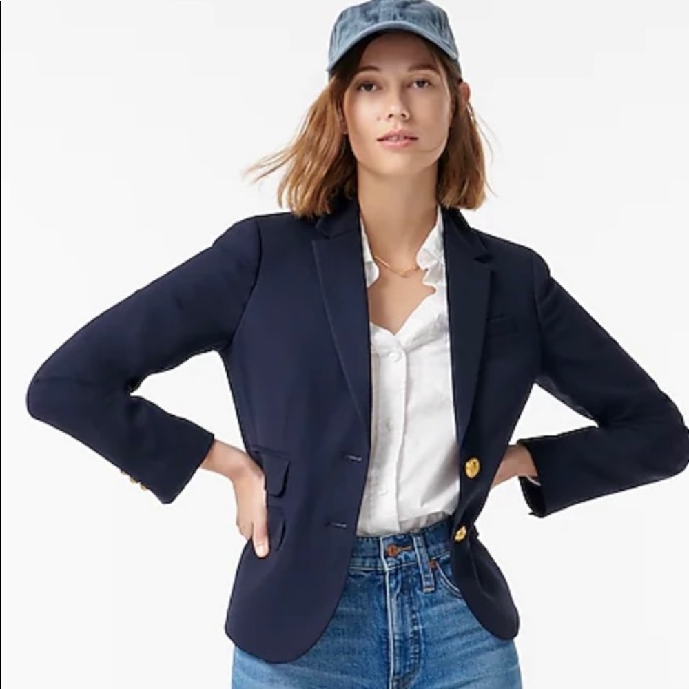 J. Crew Classic Schoolboy Blazer in Navy. Size 2. Excellent Used condition